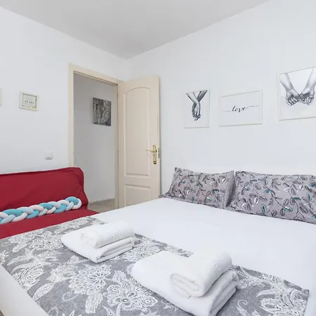 דירה 2br Arenas House - Terrace & Pool