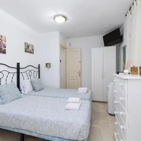 2br Arenas House - Terrace & Pool